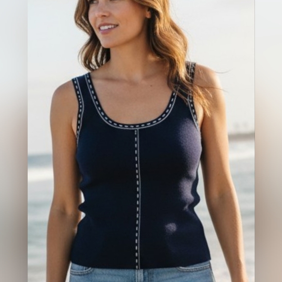 House Of Harlow - NWT Ladies Tank Navy Blue W/White Trim Scoop NeckSize Large